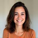 Headshot of Ana Clara Martins, a happy student.